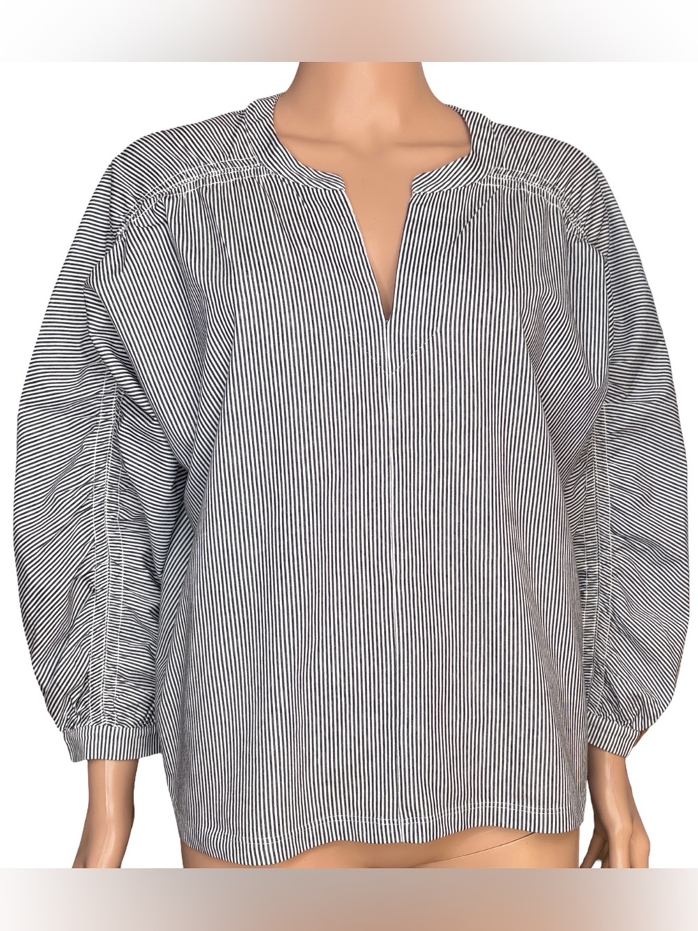 Ann Taylor Black/White Pinstripe Split-Neck Blouse Small